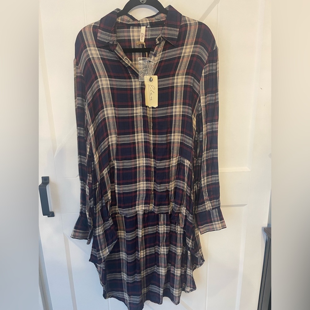“Elan” womens plaid top!